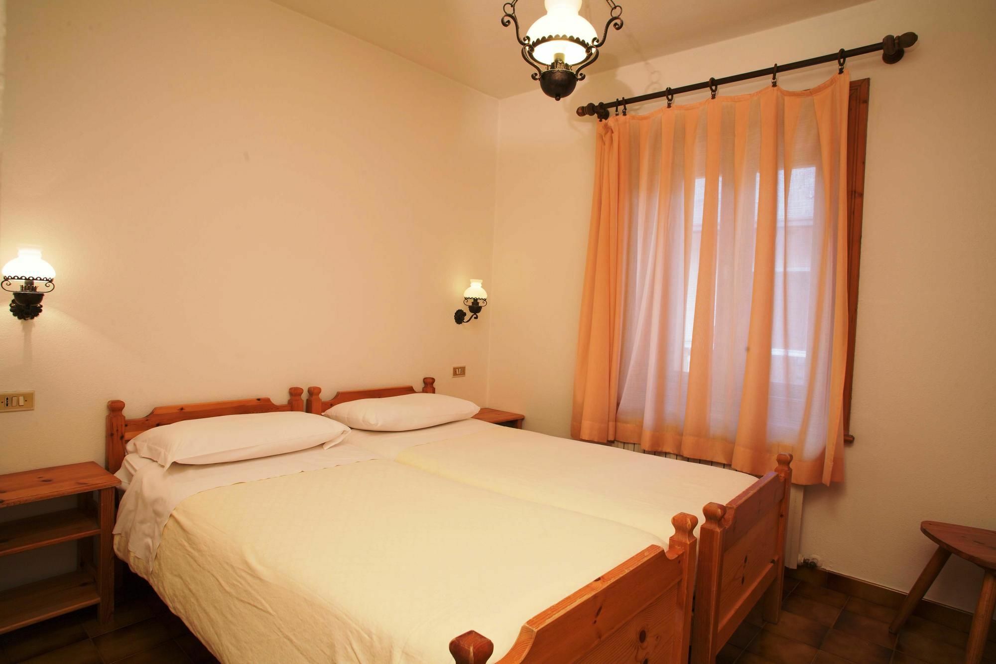 Residence Casa Longa By Livigno Accomodation Экстерьер фото